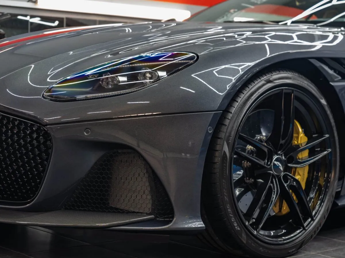 DBS SL Volante