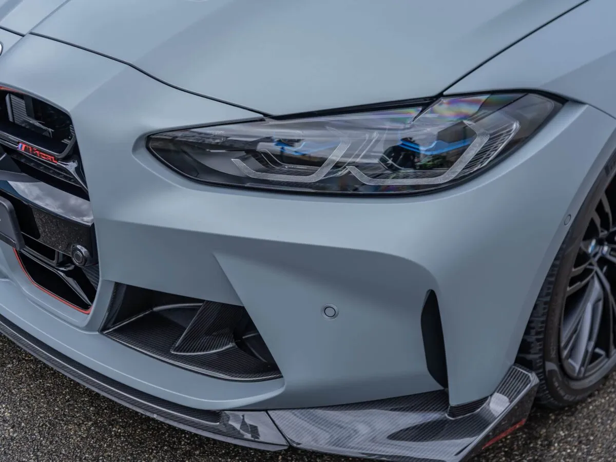 BMW M4 CSL
