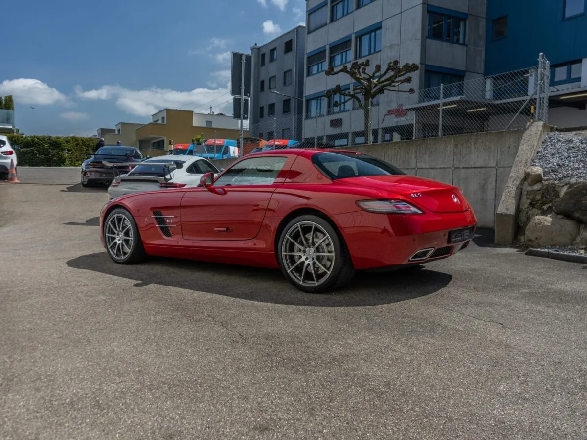 Mercedes SLS AMG