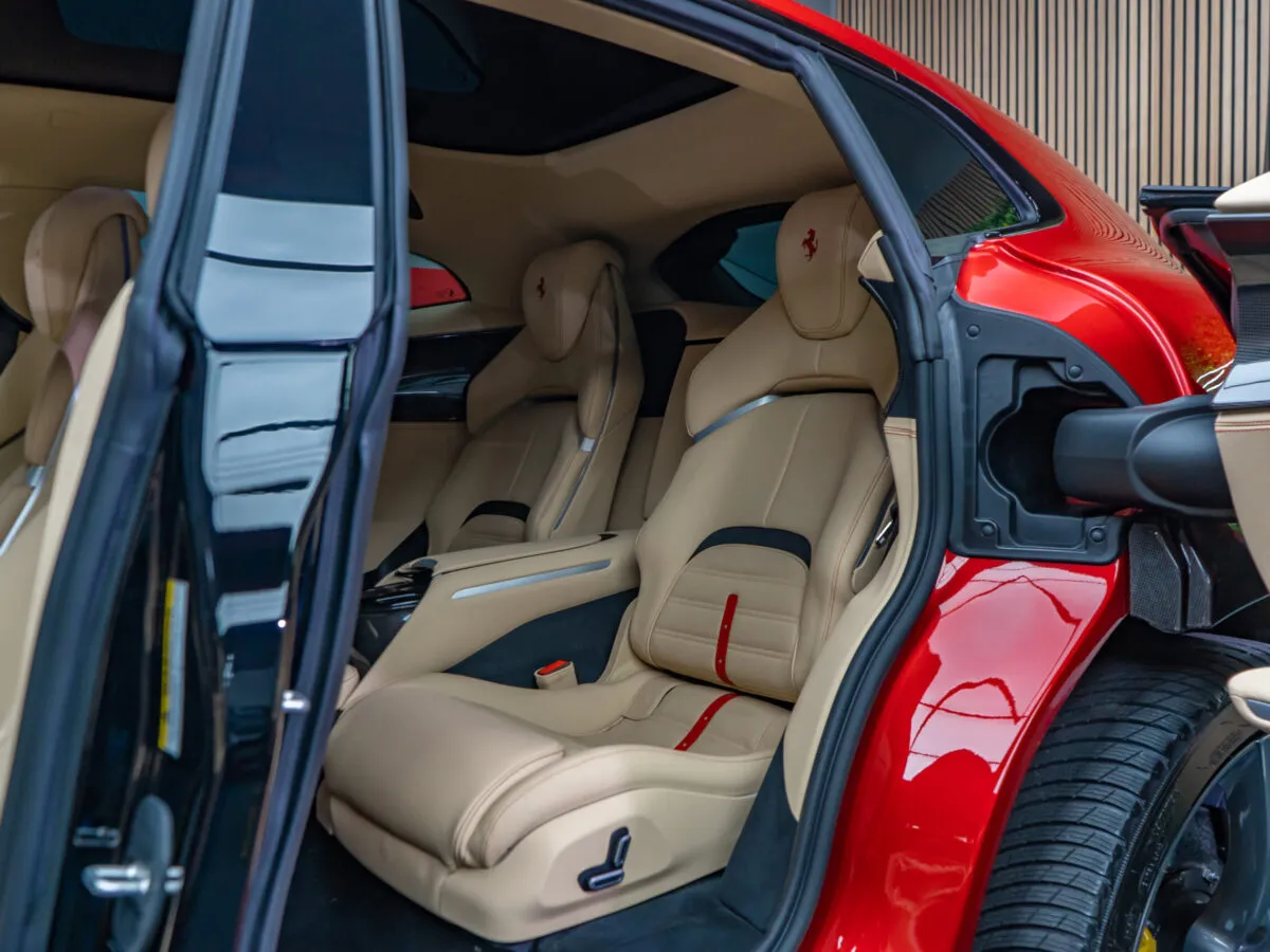 Ferrari Purosangue