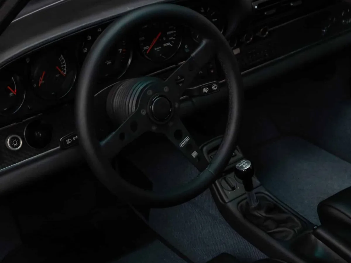 Porsche 964
