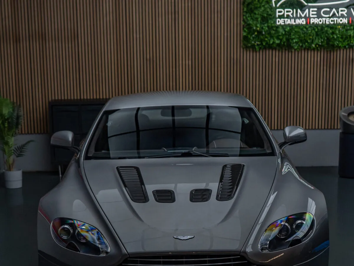 AM V12 Vantage