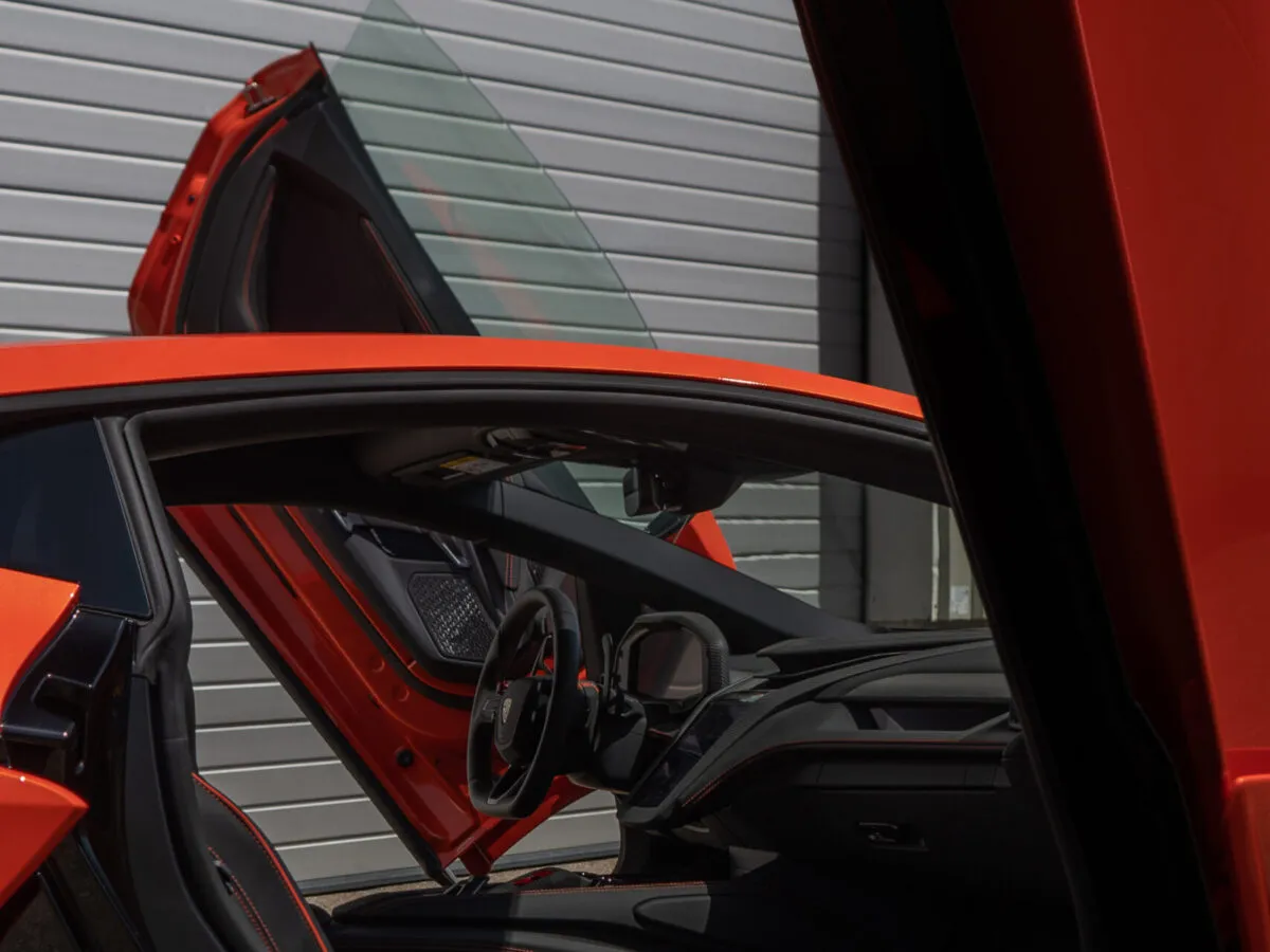 Lamborghini Revuelto
