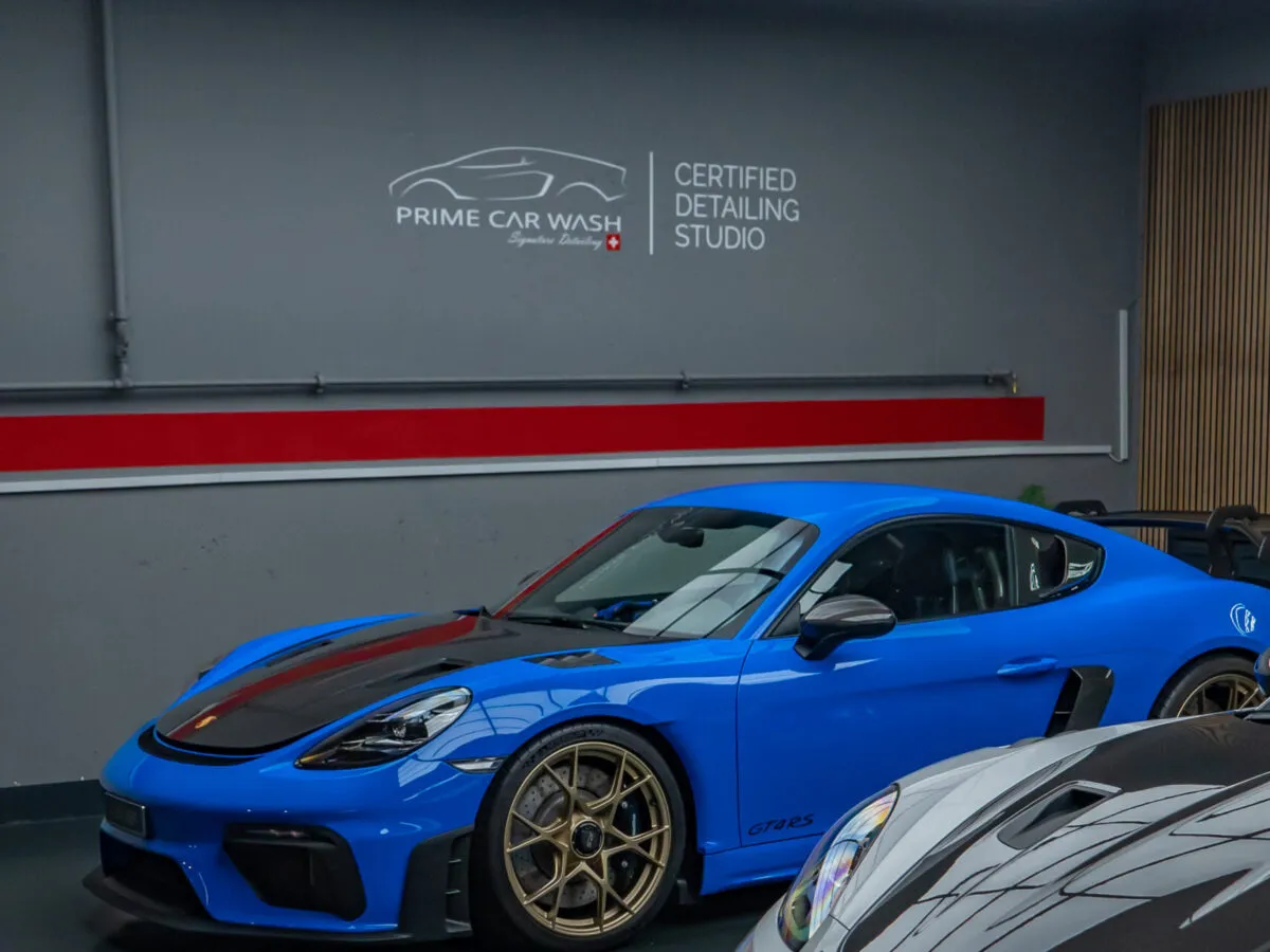 GT4 RS Weissach