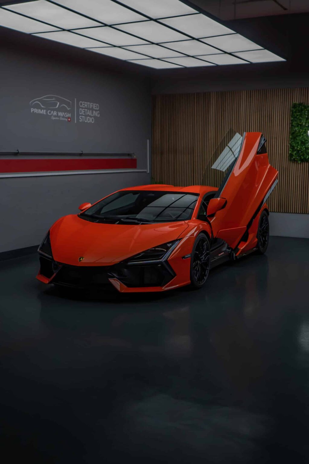 Lamborghini Revuelto