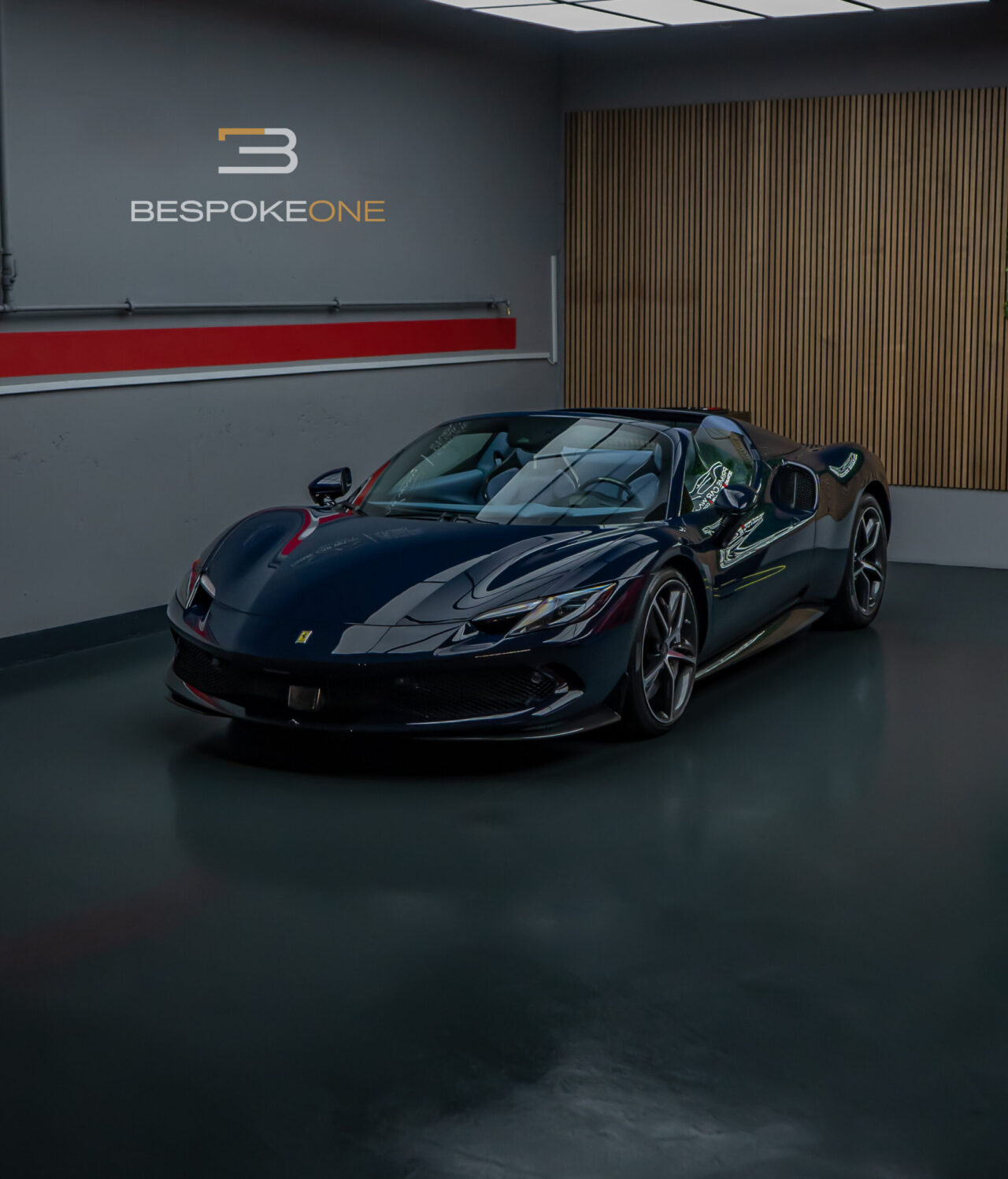 Ferrari 296 GTS in Blu Pozzi mit hochwertiger Keramikversiegelung von BespokeOne